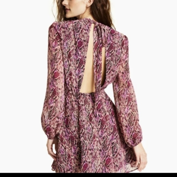 𝅺nwt Bar III Cut Out Back Pink Snake Print Mini Dress L - Picture 3 of 15